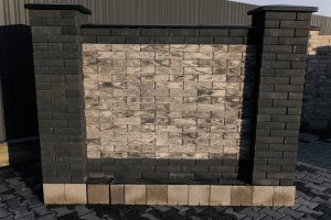 Огорожа,паркан з цегли SENTEX PRIME SENTEX PRIME Bedrock Ligt в поєднанні з Graphite
